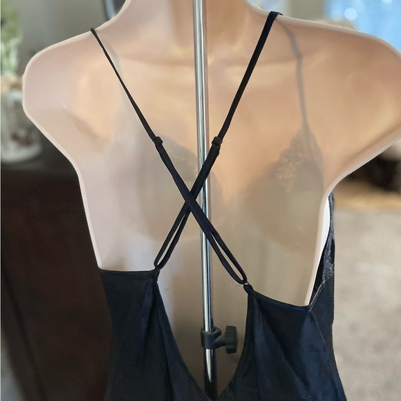 Fredricks of Hollywood sexy black lace slip/lingerie - Picture 3 of 10